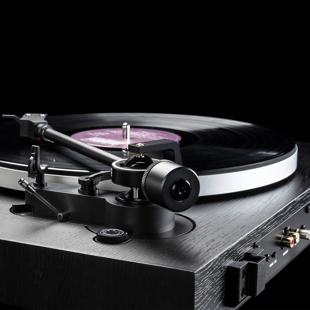 Dual CS 529 Fully Automatic 3-Speed Turntable with Bluetooth (Black Veneer)