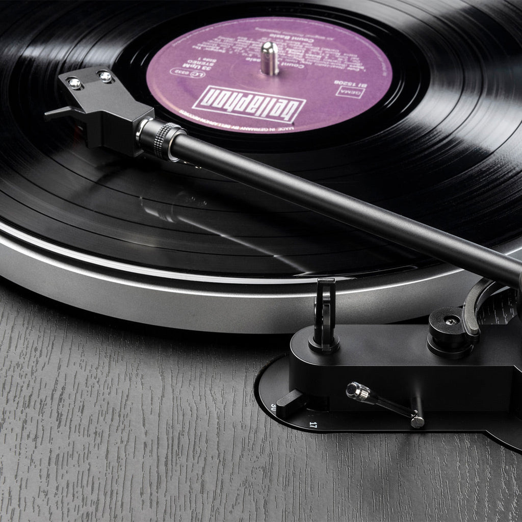 Dual CS 529 Fully Automatic 3-Speed Turntable with Bluetooth (Black Veneer)